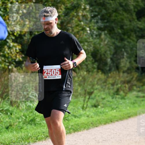 27.09.2026 - 35. Volkslauf durch das schöne Alstertal Dr. Thomas Lammeyer http://msf.ph/oto/10580390 27.09.2026 12:15:06 Laufen 2505 meine-sportfotos.de