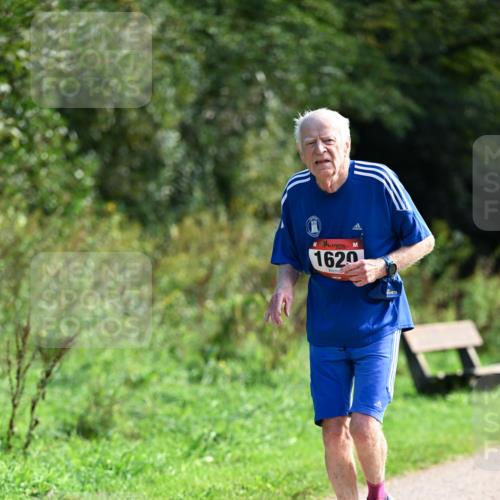 27.09.2026 - 35. Volkslauf durch das schöne Alstertal Dr. Thomas Lammeyer http://msf.ph/oto/10580391 27.09.2026 12:15:16 Laufen 1620 meine-sportfotos.de