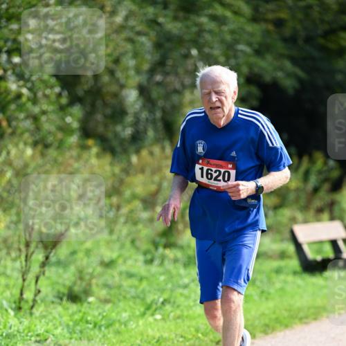 27.09.2026 - 35. Volkslauf durch das schöne Alstertal Dr. Thomas Lammeyer http://msf.ph/oto/10580395 27.09.2026 12:15:16 Laufen 1620 meine-sportfotos.de