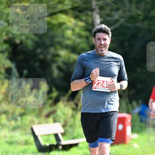 27.09.2026 - 35. Volkslauf durch das schöne Alstertal Dr. Thomas Lammeyer http://msf.ph/oto/10580409 27.09.2026 12:15:32 Laufen 2800, 101, 2240 meine-sportfotos.de
