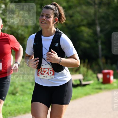 27.09.2026 - 35. Volkslauf durch das schöne Alstertal Dr. Thomas Lammeyer http://msf.ph/oto/10580435 27.09.2026 12:15:36 Laufen 2426 meine-sportfotos.de