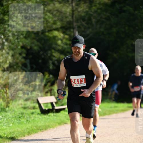 27.09.2026 - 35. Volkslauf durch das schöne Alstertal Dr. Thomas Lammeyer http://msf.ph/oto/10580462 27.09.2026 12:15:53 Laufen 2413 meine-sportfotos.de