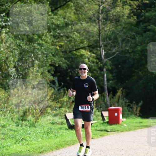 27.09.2026 - 35. Volkslauf durch das schöne Alstertal Dr. Thomas Lammeyer http://msf.ph/oto/10580501 27.09.2026 12:16:04 Laufen 1615 meine-sportfotos.de