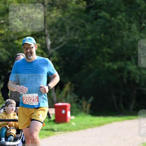 27.09.2026 - 35. Volkslauf durch das schöne Alstertal Dr. Thomas Lammeyer http://msf.ph/oto/10580572 27.09.2026 12:16:29 Laufen 2025 meine-sportfotos.de