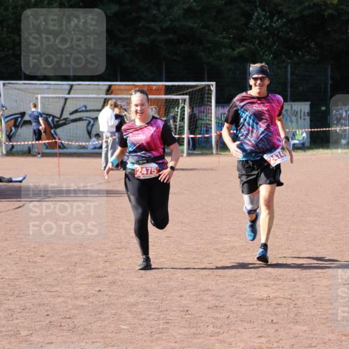 27.09.2026 - 35. Volkslauf durch das schöne Alstertal Strokosch-Dieckow http://msf.ph/oto/10580647 27.09.2026 12:57:34 Ziel 2474, 2475 meine-sportfotos.de