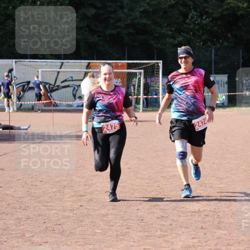 27.09.2026 - 35. Volkslauf durch das schöne Alstertal Strokosch-Dieckow http://msf.ph/oto/10580671 27.09.2026 12:57:35 Ziel 2474, 2475 meine-sportfotos.de