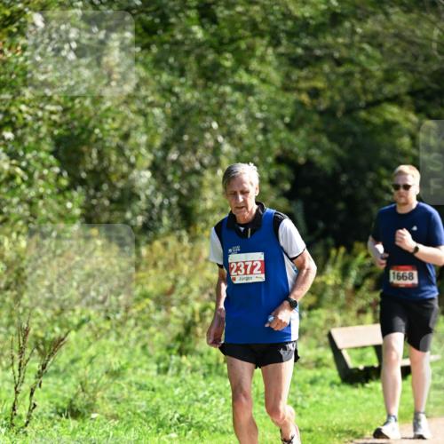 27.09.2026 - 35. Volkslauf durch das schöne Alstertal Dr. Thomas Lammeyer http://msf.ph/oto/10580699 27.09.2026 12:18:01 Laufen 2372, 1668 meine-sportfotos.de