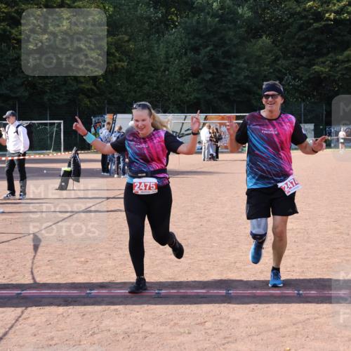 27.09.2026 - 35. Volkslauf durch das schöne Alstertal Strokosch-Dieckow http://msf.ph/oto/10580705 27.09.2026 12:57:36 Ziel 2474, 2475 meine-sportfotos.de