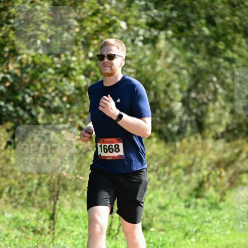 27.09.2026 - 35. Volkslauf durch das schöne Alstertal Dr. Thomas Lammeyer http://msf.ph/oto/10580716 27.09.2026 12:18:04 Laufen 1668, 0 meine-sportfotos.de