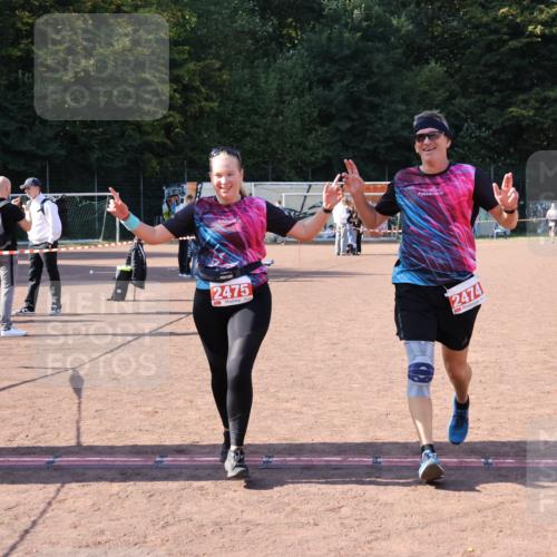 27.09.2026 - 35. Volkslauf durch das schöne Alstertal Strokosch-Dieckow http://msf.ph/oto/10580718 27.09.2026 12:57:36 Ziel 2474, 2475 meine-sportfotos.de
