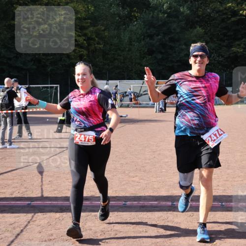 27.09.2026 - 35. Volkslauf durch das schöne Alstertal Strokosch-Dieckow http://msf.ph/oto/10580746 27.09.2026 12:57:37 Ziel 2474, 2475 meine-sportfotos.de