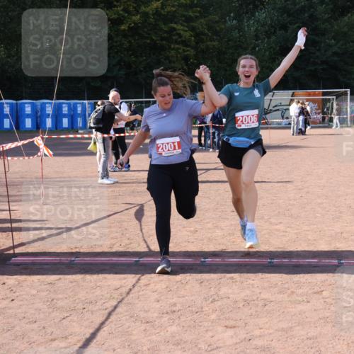 27.09.2026 - 35. Volkslauf durch das schöne Alstertal Strokosch-Dieckow http://msf.ph/oto/10580817 27.09.2026 12:57:55 Ziel 2001, 2006, 2264 meine-sportfotos.de