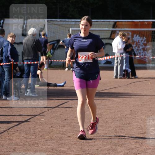 27.09.2026 - 35. Volkslauf durch das schöne Alstertal Strokosch-Dieckow http://msf.ph/oto/10580900 27.09.2026 12:59:00 Ziel 1661, 2221 meine-sportfotos.de