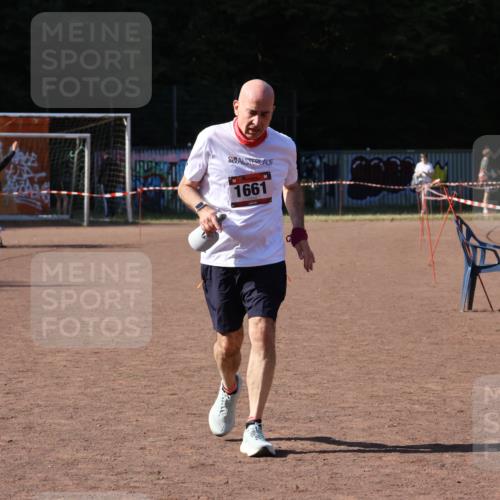 27.09.2026 - 35. Volkslauf durch das schöne Alstertal Strokosch-Dieckow http://msf.ph/oto/10580924 27.09.2026 12:59:04 Ziel 1661, 2221 meine-sportfotos.de