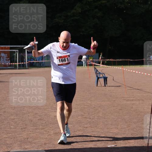 27.09.2026 - 35. Volkslauf durch das schöne Alstertal Strokosch-Dieckow http://msf.ph/oto/10580968 27.09.2026 12:59:06 Ziel 1661, 2221 meine-sportfotos.de