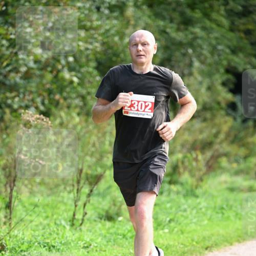 27.09.2026 - 35. Volkslauf durch das schöne Alstertal Dr. Thomas Lammeyer http://msf.ph/oto/10580975 27.09.2026 12:21:46 Laufen 2302 meine-sportfotos.de