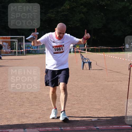 27.09.2026 - 35. Volkslauf durch das schöne Alstertal Strokosch-Dieckow http://msf.ph/oto/10580986 27.09.2026 12:59:06 Ziel 1661, 2221 meine-sportfotos.de