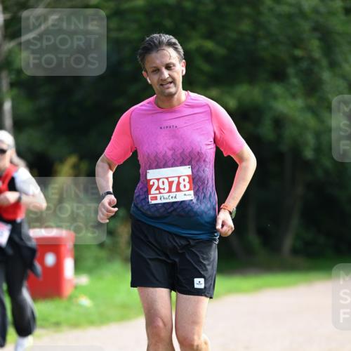 27.09.2026 - 35. Volkslauf durch das schöne Alstertal Dr. Thomas Lammeyer http://msf.ph/oto/10581013 27.09.2026 12:22:08 Laufen 2978 meine-sportfotos.de