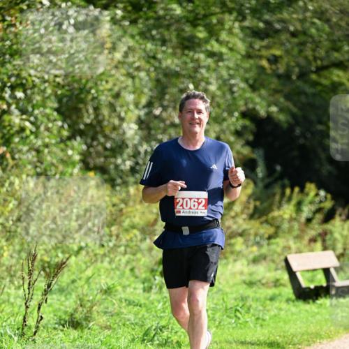 27.09.2026 - 35. Volkslauf durch das schöne Alstertal Dr. Thomas Lammeyer http://msf.ph/oto/10581072 27.09.2026 12:22:54 Laufen 2062 meine-sportfotos.de