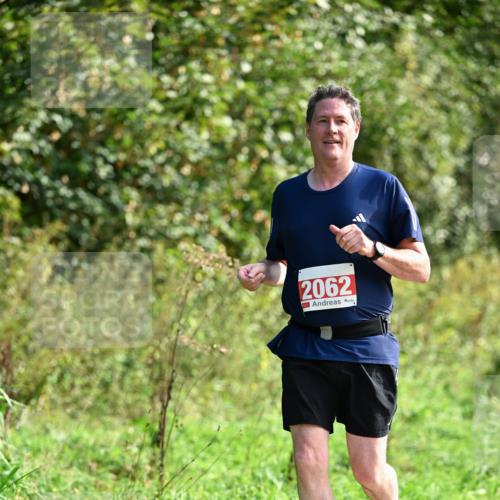 27.09.2026 - 35. Volkslauf durch das schöne Alstertal Dr. Thomas Lammeyer http://msf.ph/oto/10581082 27.09.2026 12:22:55 Laufen 2062 meine-sportfotos.de