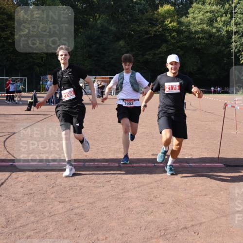 27.09.2026 - 35. Volkslauf durch das schöne Alstertal Strokosch-Dieckow http://msf.ph/oto/10581083 27.09.2026 12:59:31 Ziel 1653, 2175, 2190 meine-sportfotos.de