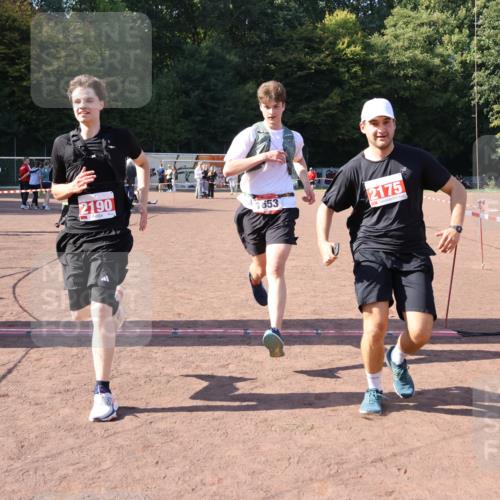 27.09.2026 - 35. Volkslauf durch das schöne Alstertal Strokosch-Dieckow http://msf.ph/oto/10581104 27.09.2026 12:59:31 Ziel 1653, 2175, 2190 meine-sportfotos.de