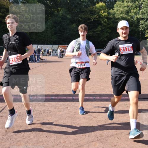 27.09.2026 - 35. Volkslauf durch das schöne Alstertal Strokosch-Dieckow http://msf.ph/oto/10581112 27.09.2026 12:59:31 Ziel 1653, 2175, 2190 meine-sportfotos.de