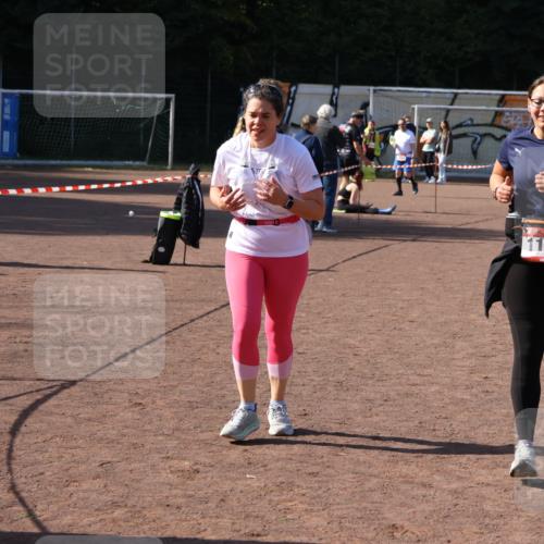 27.09.2026 - 35. Volkslauf durch das schöne Alstertal Strokosch-Dieckow http://msf.ph/oto/10581346 27.09.2026 13:00:10 Ziel 1105, 1155 meine-sportfotos.de