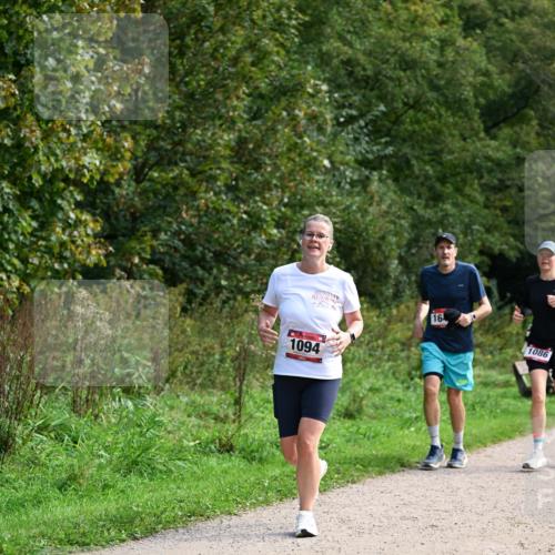 27.09.2026 - 35. Volkslauf durch das schöne Alstertal Dr. Thomas Lammeyer http://msf.ph/oto/10581374 27.09.2026 12:25:15 Laufen 1094, 16, 1086 meine-sportfotos.de