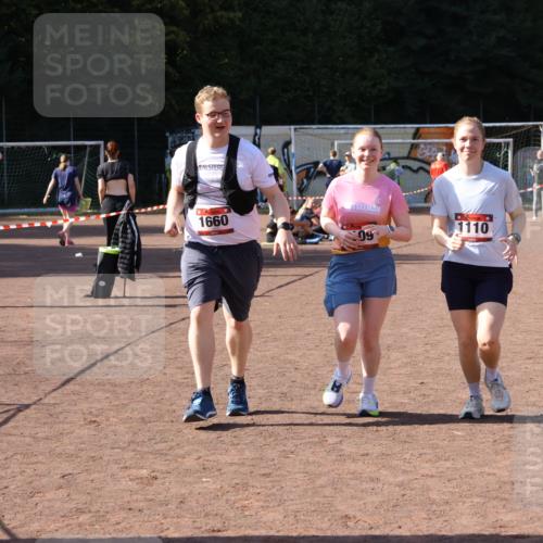 27.09.2026 - 35. Volkslauf durch das schöne Alstertal Strokosch-Dieckow http://msf.ph/oto/10581448 27.09.2026 13:01:15 Ziel 1109, 1110, 1660 meine-sportfotos.de