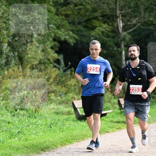 27.09.2026 - 35. Volkslauf durch das schöne Alstertal Dr. Thomas Lammeyer http://msf.ph/oto/10581459 27.09.2026 12:25:34 Laufen 2254, 2253 meine-sportfotos.de