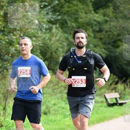 27.09.2026 - 35. Volkslauf durch das schöne Alstertal Dr. Thomas Lammeyer http://msf.ph/oto/10581482 27.09.2026 12:25:37 Laufen 2254, 2253 meine-sportfotos.de