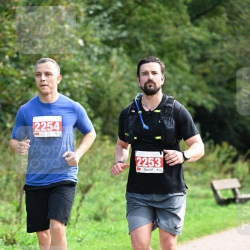 27.09.2026 - 35. Volkslauf durch das schöne Alstertal Dr. Thomas Lammeyer http://msf.ph/oto/10581483 27.09.2026 12:25:37 Laufen 2254, 2253 meine-sportfotos.de