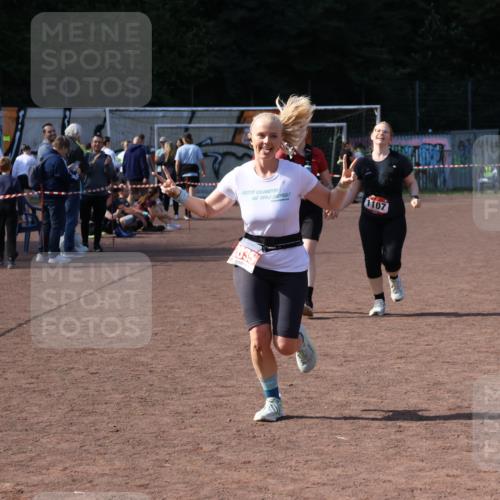 27.09.2026 - 35. Volkslauf durch das schöne Alstertal Strokosch-Dieckow http://msf.ph/oto/10581516 27.09.2026 13:02:26 Ziel 1107, 1108, 2035 meine-sportfotos.de
