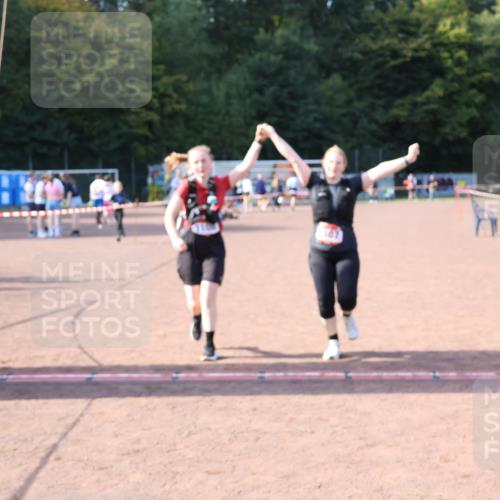 27.09.2026 - 35. Volkslauf durch das schöne Alstertal Strokosch-Dieckow http://msf.ph/oto/10581618 27.09.2026 13:02:30 Ziel 1107, 1108, 2035 meine-sportfotos.de