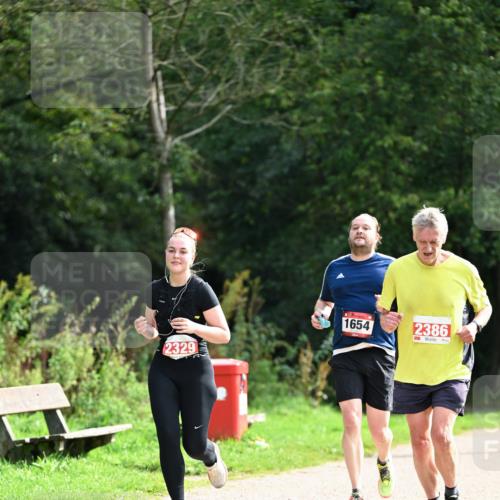 27.09.2026 - 35. Volkslauf durch das schöne Alstertal Dr. Thomas Lammeyer http://msf.ph/oto/10581774 27.09.2026 12:28:39 Laufen 2329, 1654, 2386 meine-sportfotos.de