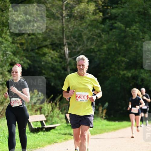 27.09.2026 - 35. Volkslauf durch das schöne Alstertal Dr. Thomas Lammeyer http://msf.ph/oto/10581791 27.09.2026 12:28:41 Laufen 2329, 2386 meine-sportfotos.de