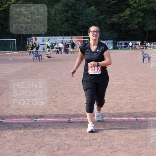 27.09.2026 - 35. Volkslauf durch das schöne Alstertal Strokosch-Dieckow http://msf.ph/oto/10581811 27.09.2026 13:03:38 Ziel 2187 meine-sportfotos.de