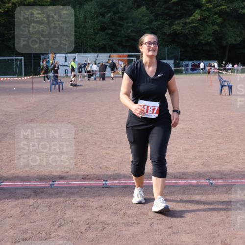 27.09.2026 - 35. Volkslauf durch das schöne Alstertal Strokosch-Dieckow http://msf.ph/oto/10581831 27.09.2026 13:03:38 Ziel 2187 meine-sportfotos.de