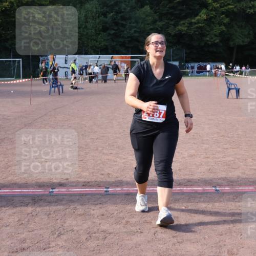 27.09.2026 - 35. Volkslauf durch das schöne Alstertal Strokosch-Dieckow http://msf.ph/oto/10581837 27.09.2026 13:03:38 Ziel 2187 meine-sportfotos.de