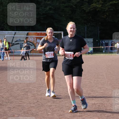 27.09.2026 - 35. Volkslauf durch das schöne Alstertal Strokosch-Dieckow http://msf.ph/oto/10581858 27.09.2026 13:06:14 Ziel 2082, 2083 meine-sportfotos.de