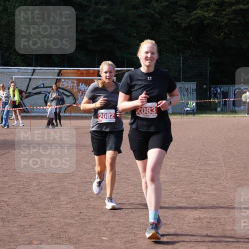 27.09.2026 - 35. Volkslauf durch das schöne Alstertal Strokosch-Dieckow http://msf.ph/oto/10581867 27.09.2026 13:06:14 Ziel 2082, 2083 meine-sportfotos.de