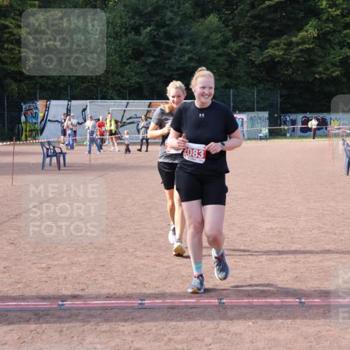 27.09.2026 - 35. Volkslauf durch das schöne Alstertal Strokosch-Dieckow http://msf.ph/oto/10581898 27.09.2026 13:06:15 Ziel 2082, 2083 meine-sportfotos.de