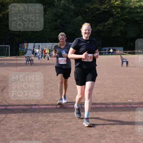 27.09.2026 - 35. Volkslauf durch das schöne Alstertal Strokosch-Dieckow http://msf.ph/oto/10581907 27.09.2026 13:06:16 Ziel 2082, 2083 meine-sportfotos.de
