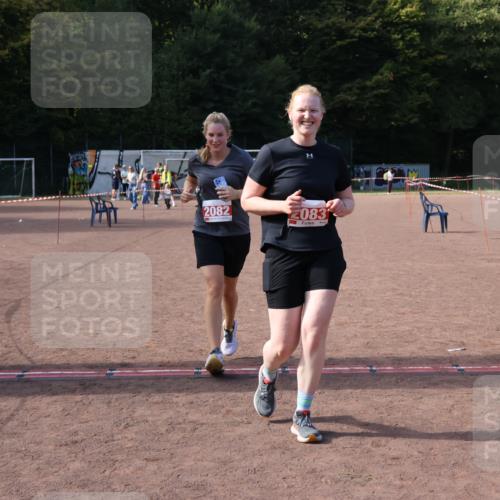 27.09.2026 - 35. Volkslauf durch das schöne Alstertal Strokosch-Dieckow http://msf.ph/oto/10581911 27.09.2026 13:06:17 Ziel 2082, 2083 meine-sportfotos.de
