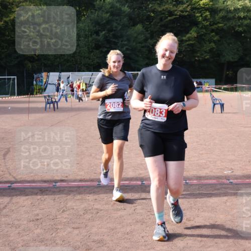 27.09.2026 - 35. Volkslauf durch das schöne Alstertal Strokosch-Dieckow http://msf.ph/oto/10581943 27.09.2026 13:06:17 Ziel 2082, 2083 meine-sportfotos.de