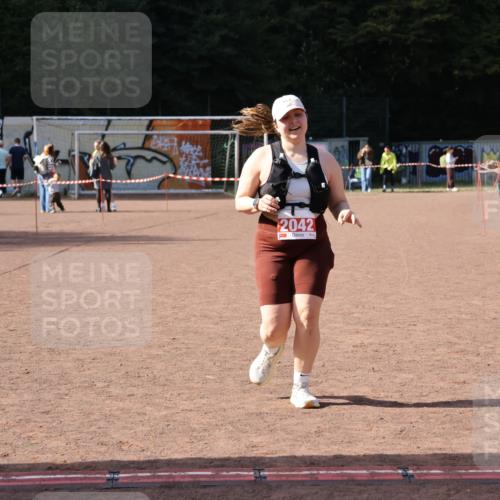 27.09.2026 - 35. Volkslauf durch das schöne Alstertal Strokosch-Dieckow http://msf.ph/oto/10581974 27.09.2026 13:06:49 Ziel 2042 meine-sportfotos.de