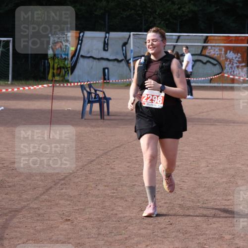 27.09.2026 - 35. Volkslauf durch das schöne Alstertal Strokosch-Dieckow http://msf.ph/oto/10582058 27.09.2026 13:10:18 Ziel 2106, 2109, 2298 meine-sportfotos.de