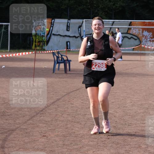 27.09.2026 - 35. Volkslauf durch das schöne Alstertal Strokosch-Dieckow http://msf.ph/oto/10582067 27.09.2026 13:10:18 Ziel 2106, 2109, 2298 meine-sportfotos.de