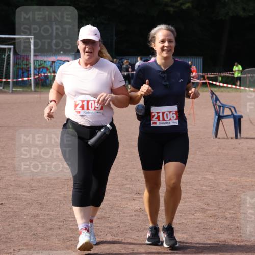 27.09.2026 - 35. Volkslauf durch das schöne Alstertal Strokosch-Dieckow http://msf.ph/oto/10582132 27.09.2026 13:10:22 Ziel 2106, 2109, 2298 meine-sportfotos.de